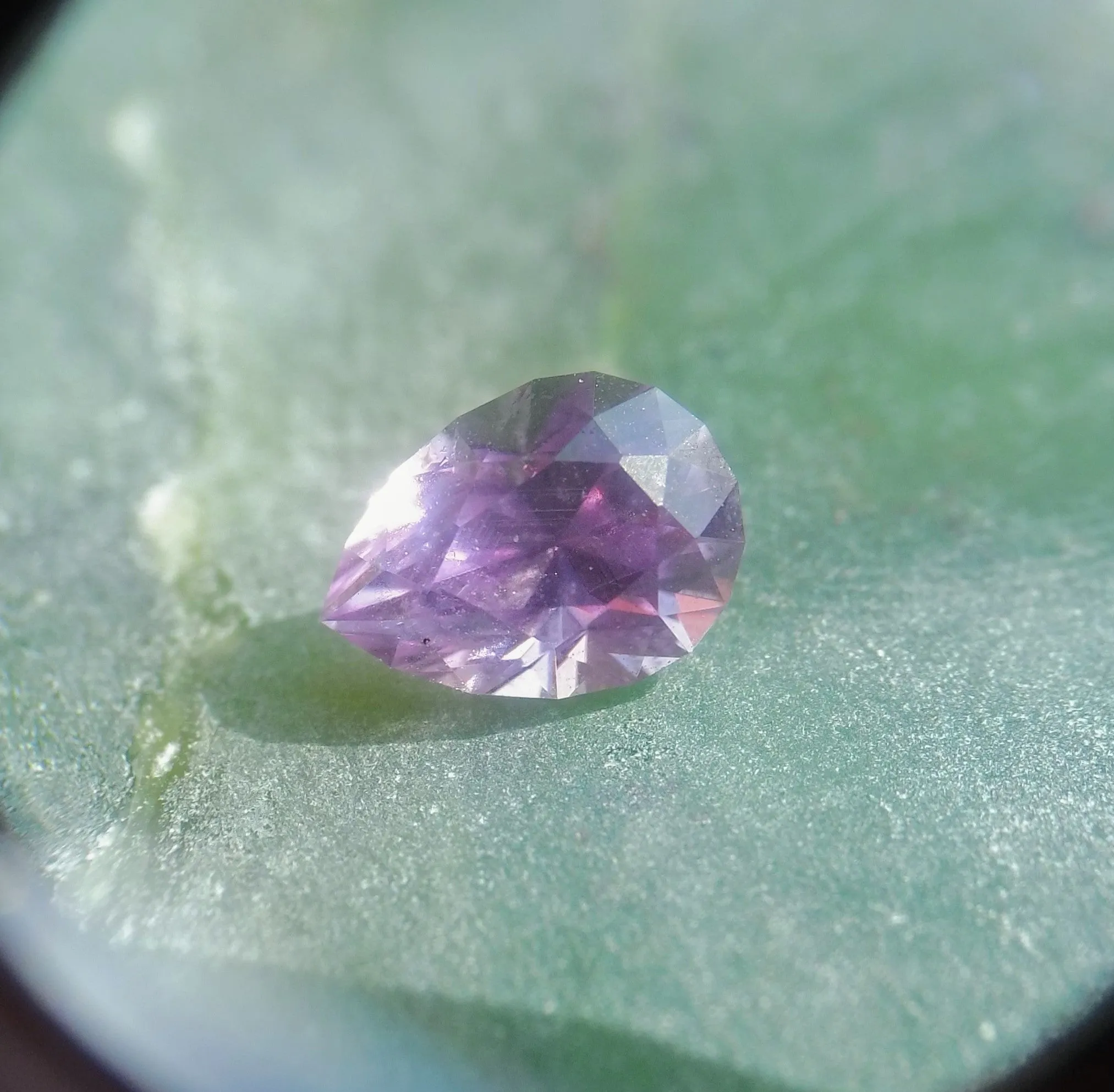 0.99ct COLOR CHANGE PINK/PURPLE MONTANA SAPPHIRE