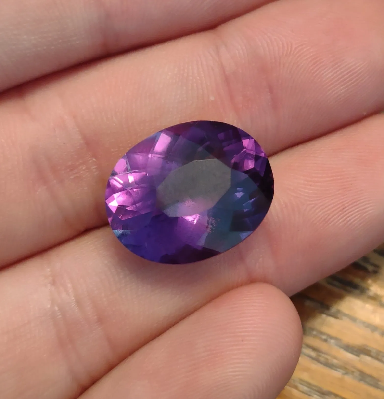 15.87 ct. STUNNING AMETHYST FROM INDONESIA WITH RED FLASH