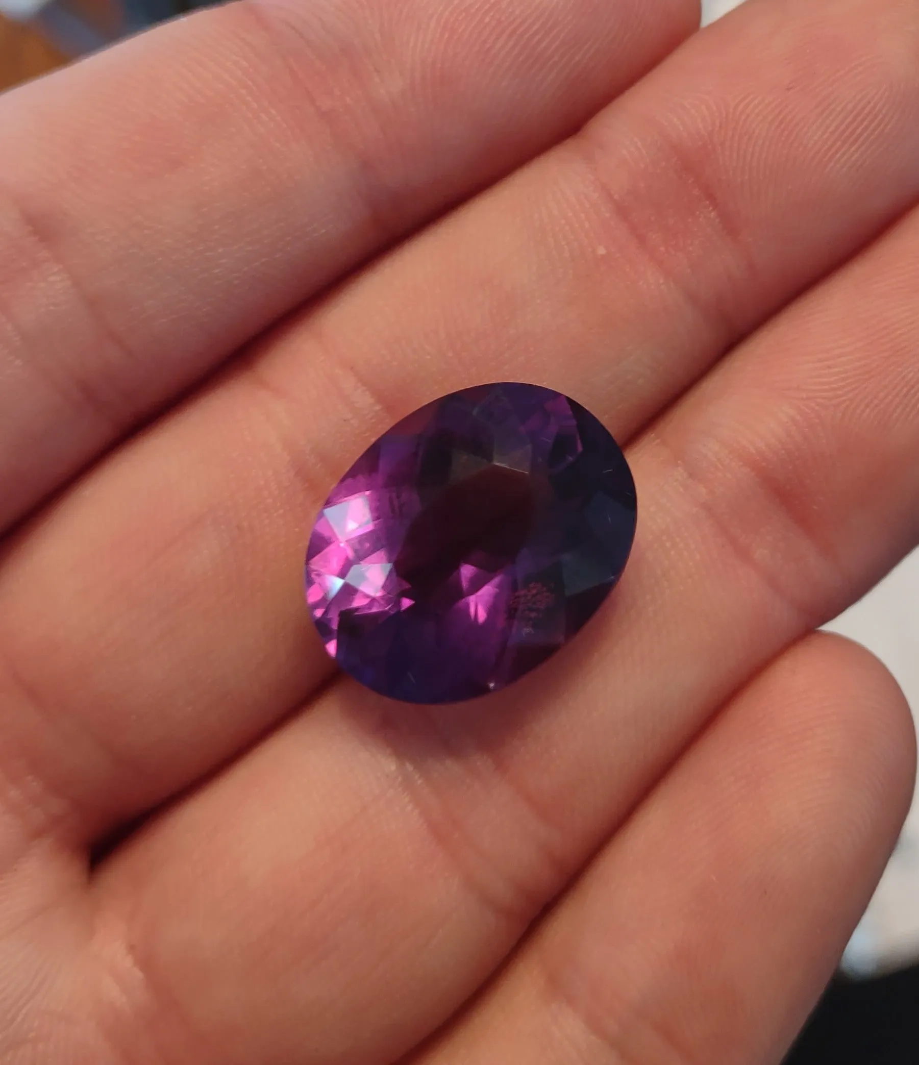 15.87 ct. STUNNING AMETHYST FROM INDONESIA WITH RED FLASH