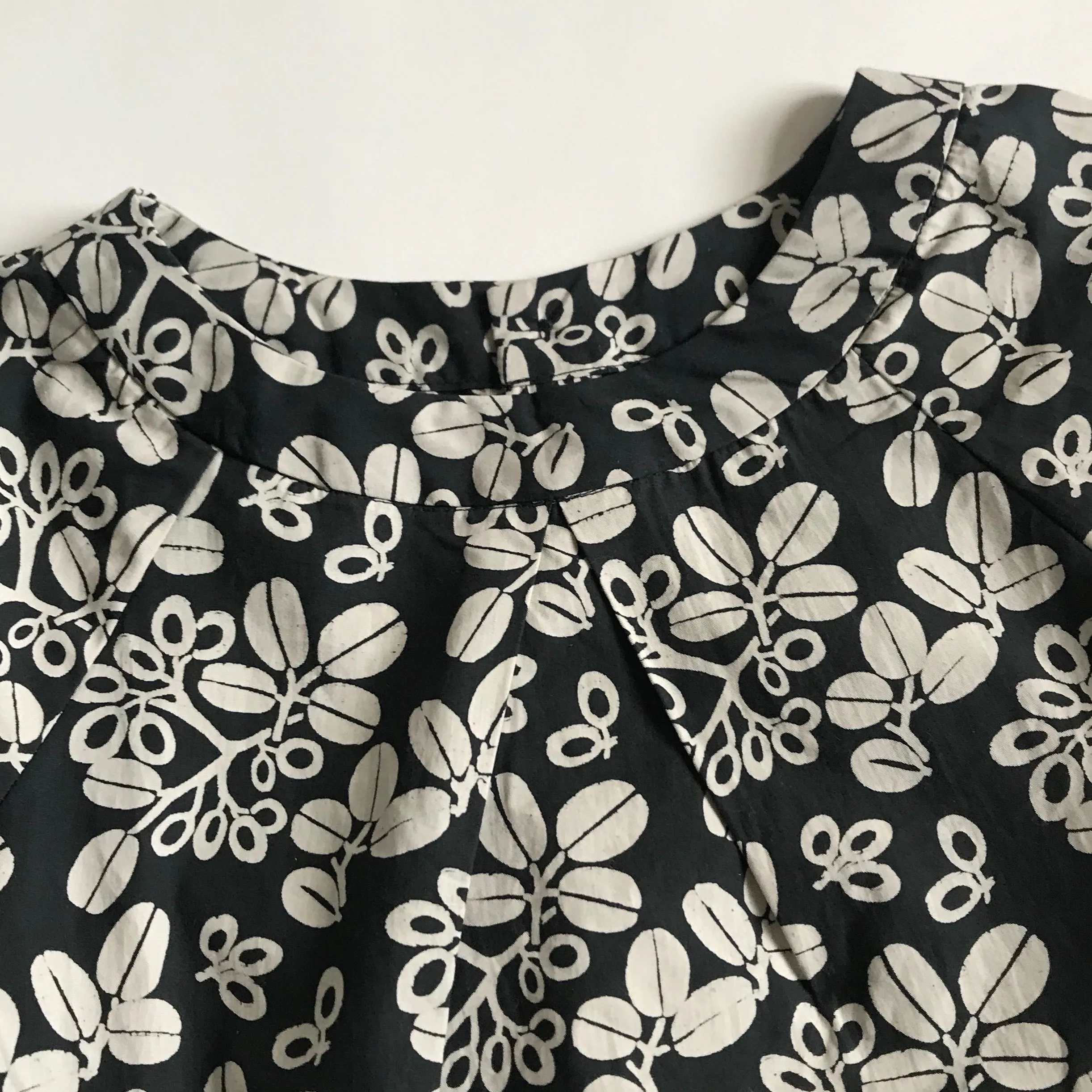 Bonpoint Black And White Cotton Top: 3 Years & 8 Years