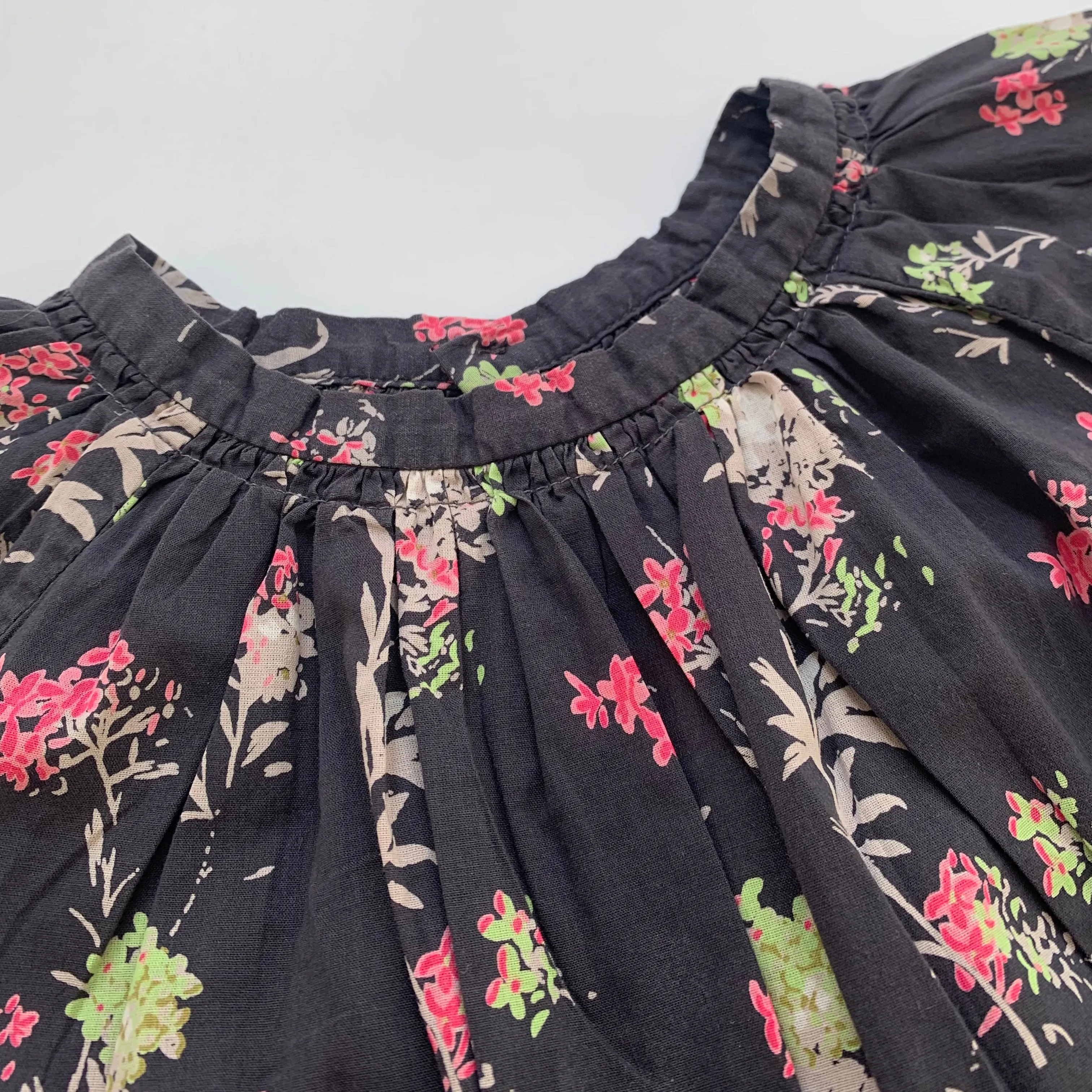 Bonpoint Black Floral Print Blouse: 4 Years