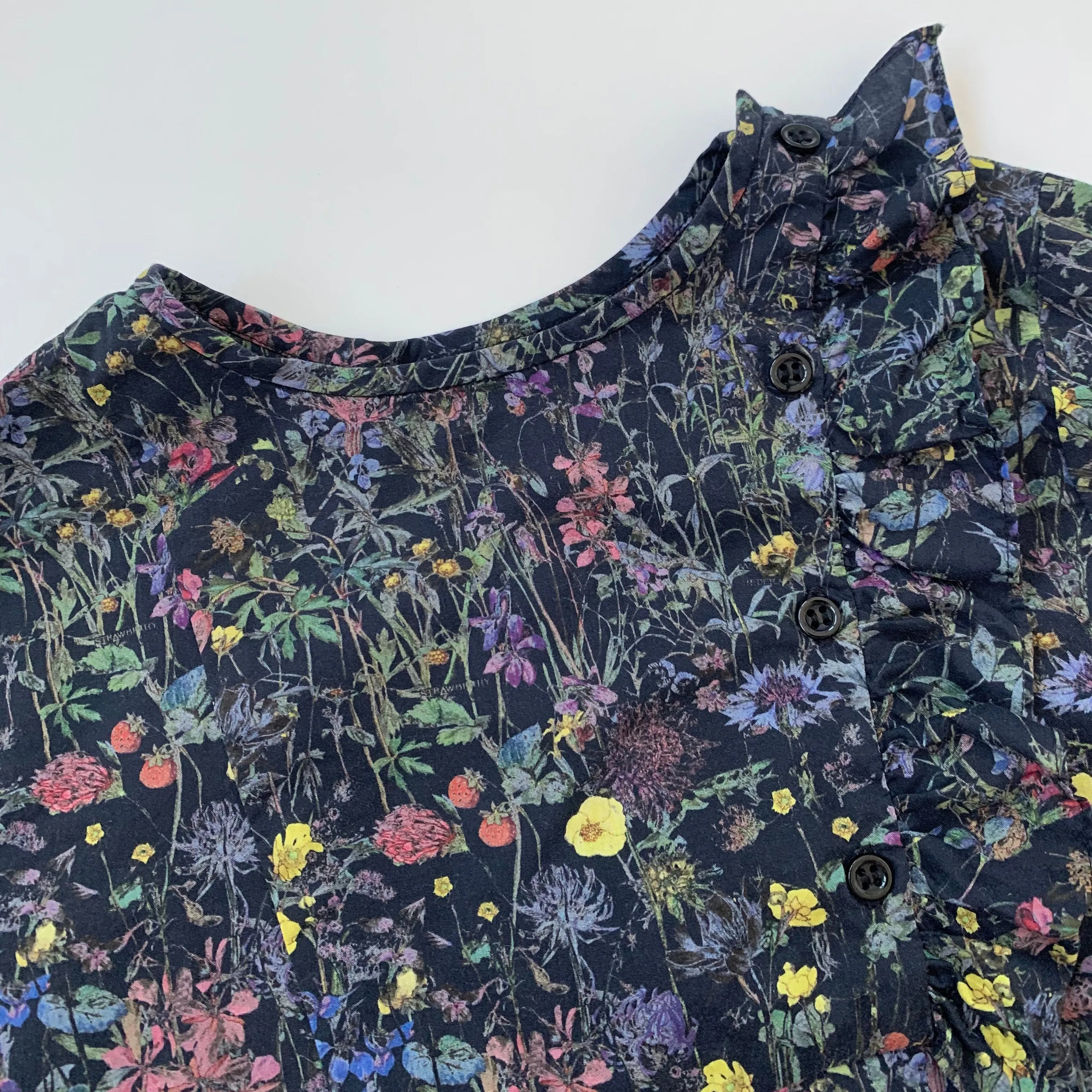 Bonpoint Dark Liberty Print (Faria Flowers) Blouse: 6 Years