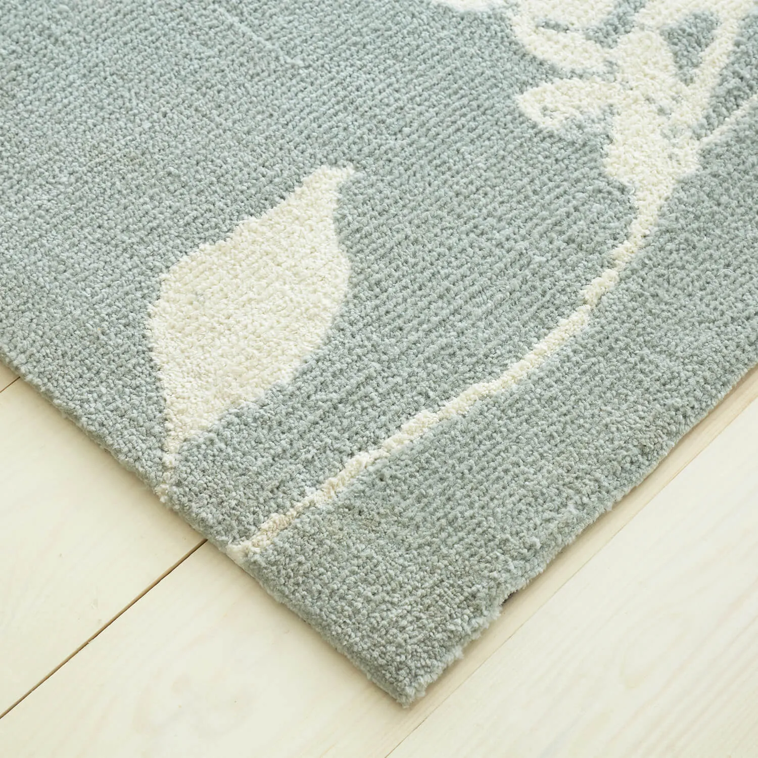 Meadowsweet Floral Rug - Green