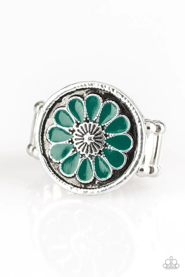 Paparazzi Ring ~ Garden View - Green