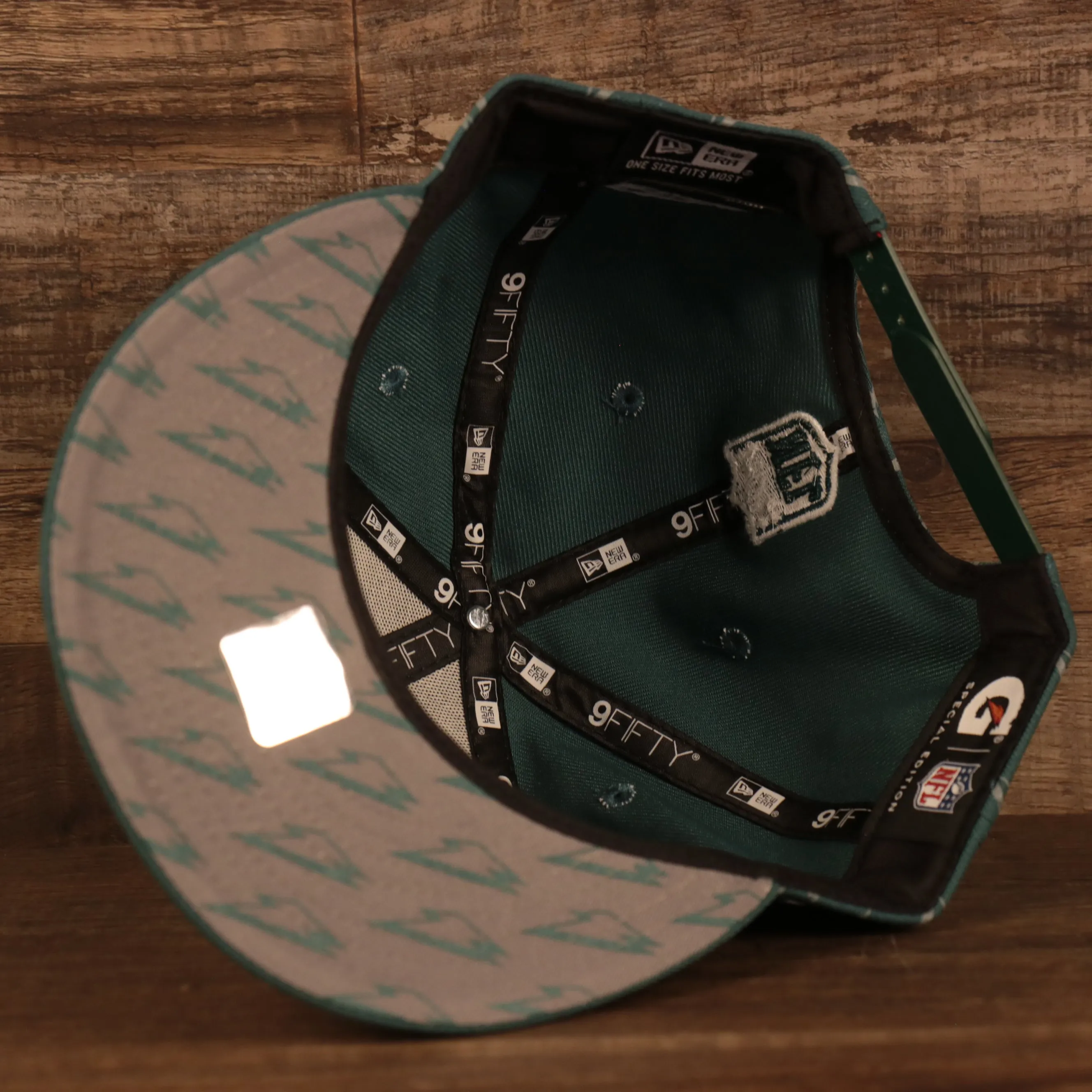 Philadelphia Eagles x Gatorade Green 9Fifty Grey Bottom Snapback