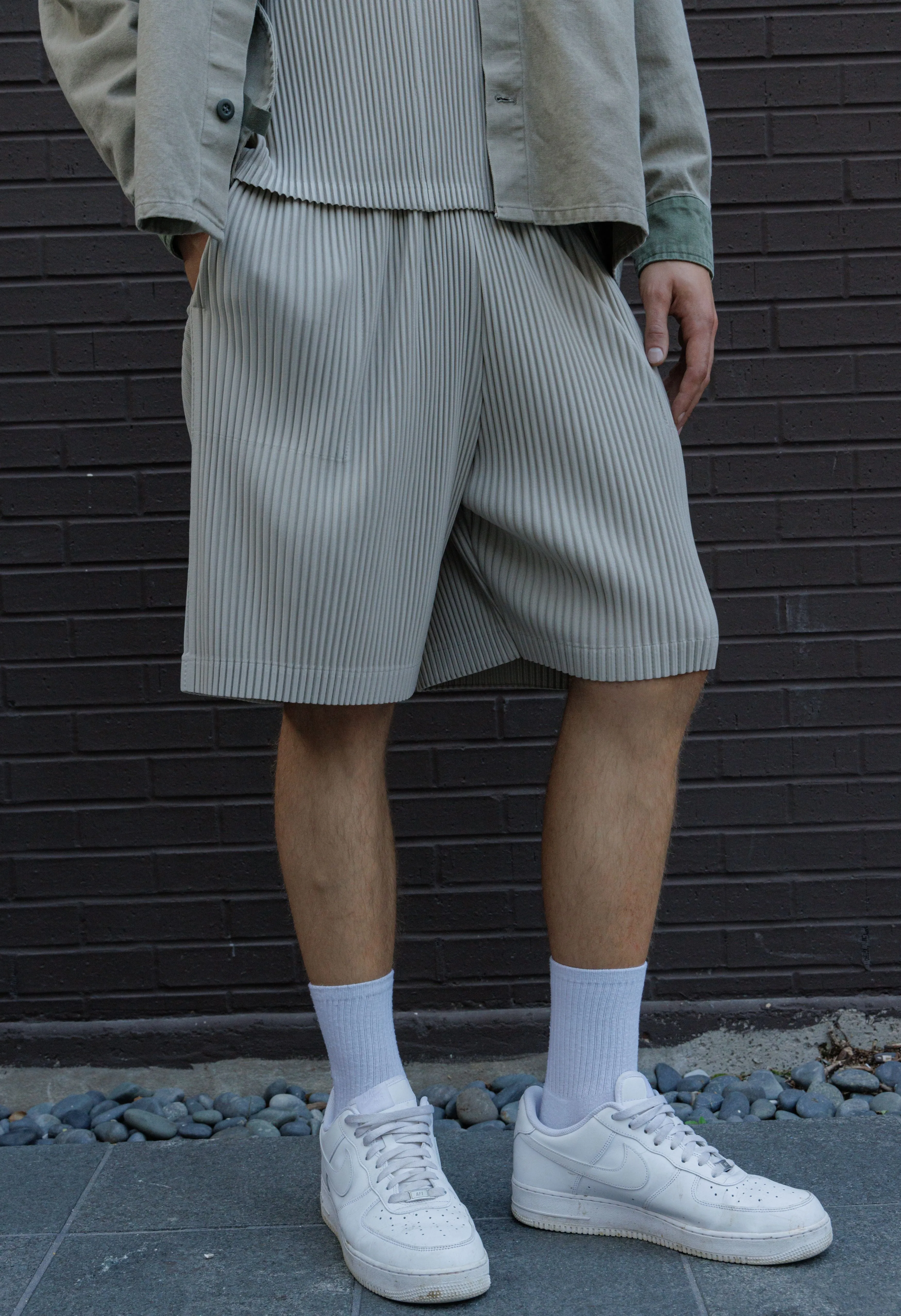 Pleated Short in Grey