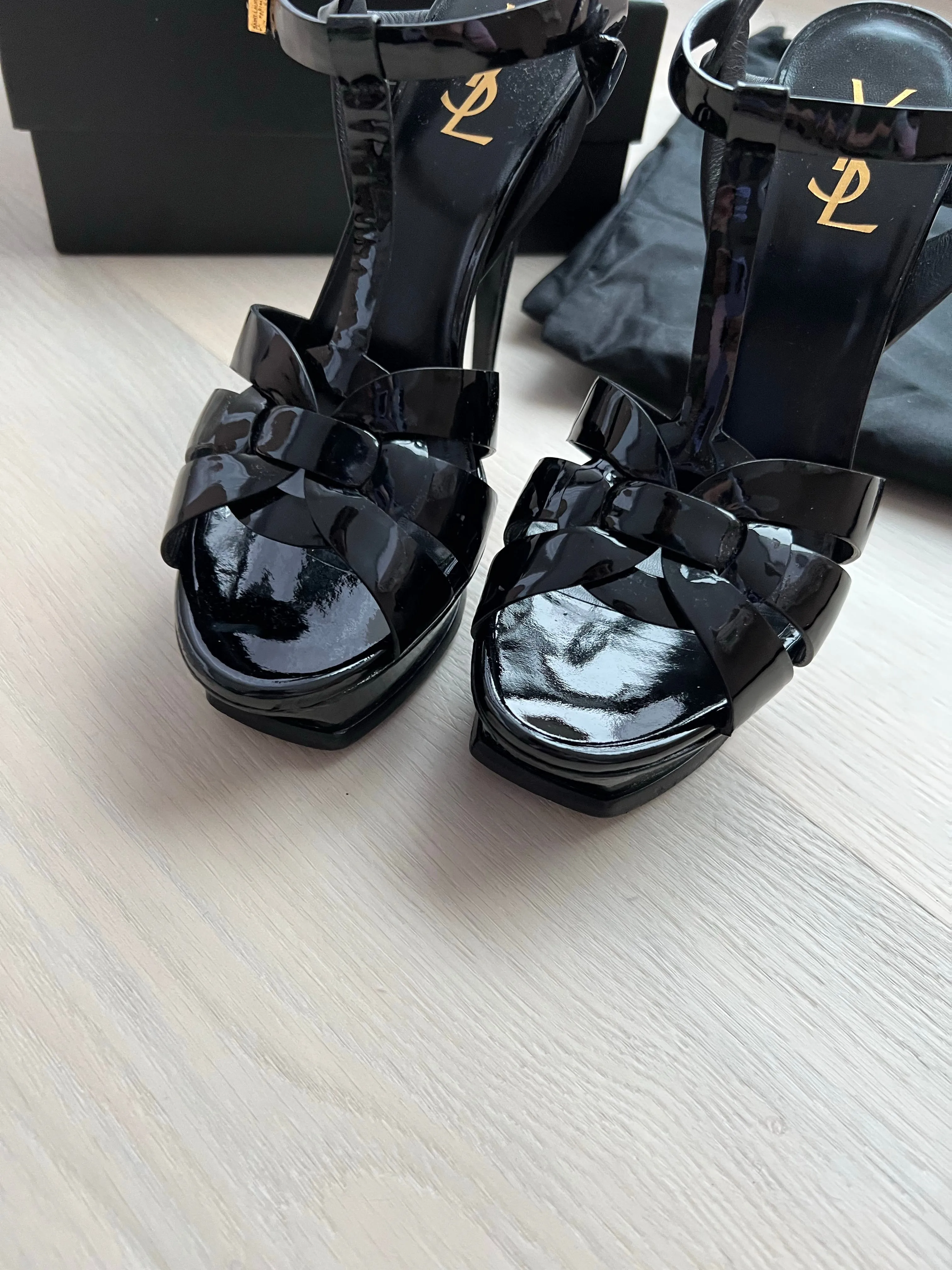 Saint Laurent Tribute Heels